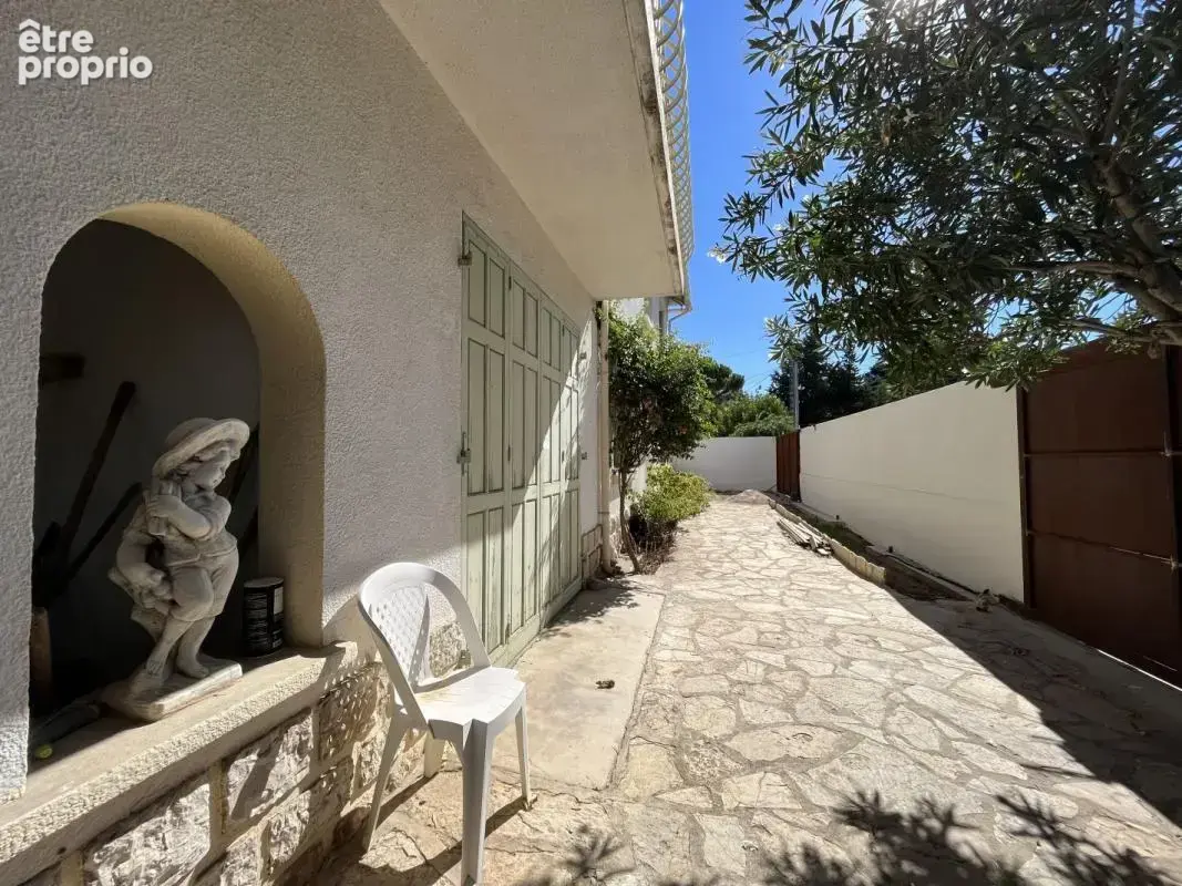 Maison 6 pièces 105 m² à vendre à Marseille-12e (13012) - photo 3