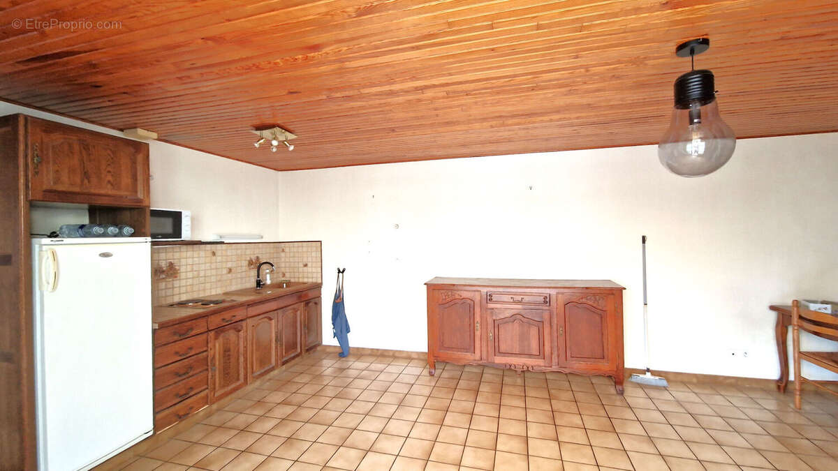 Maison à PARAY-VIEILLE-POSTE