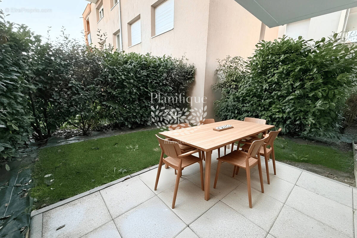 Appartement à CRANVES-SALES
