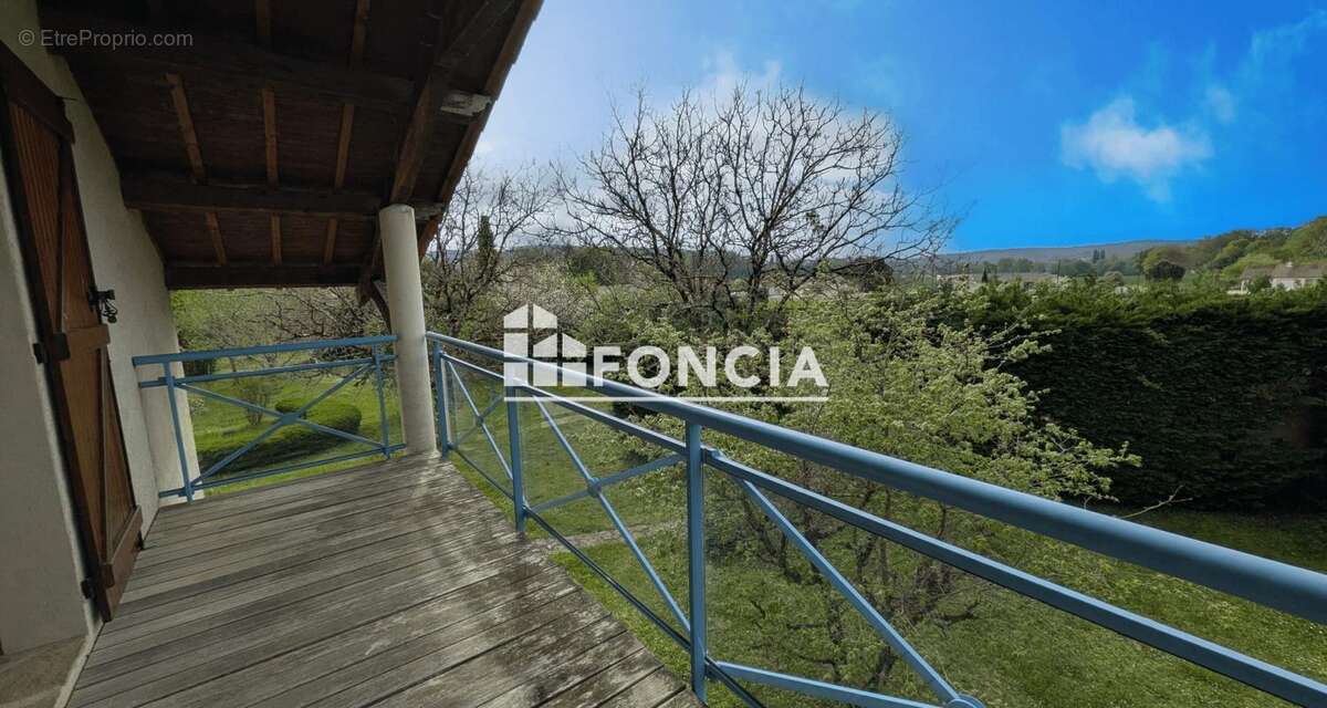 Maison à ANTONNE-ET-TRIGONANT