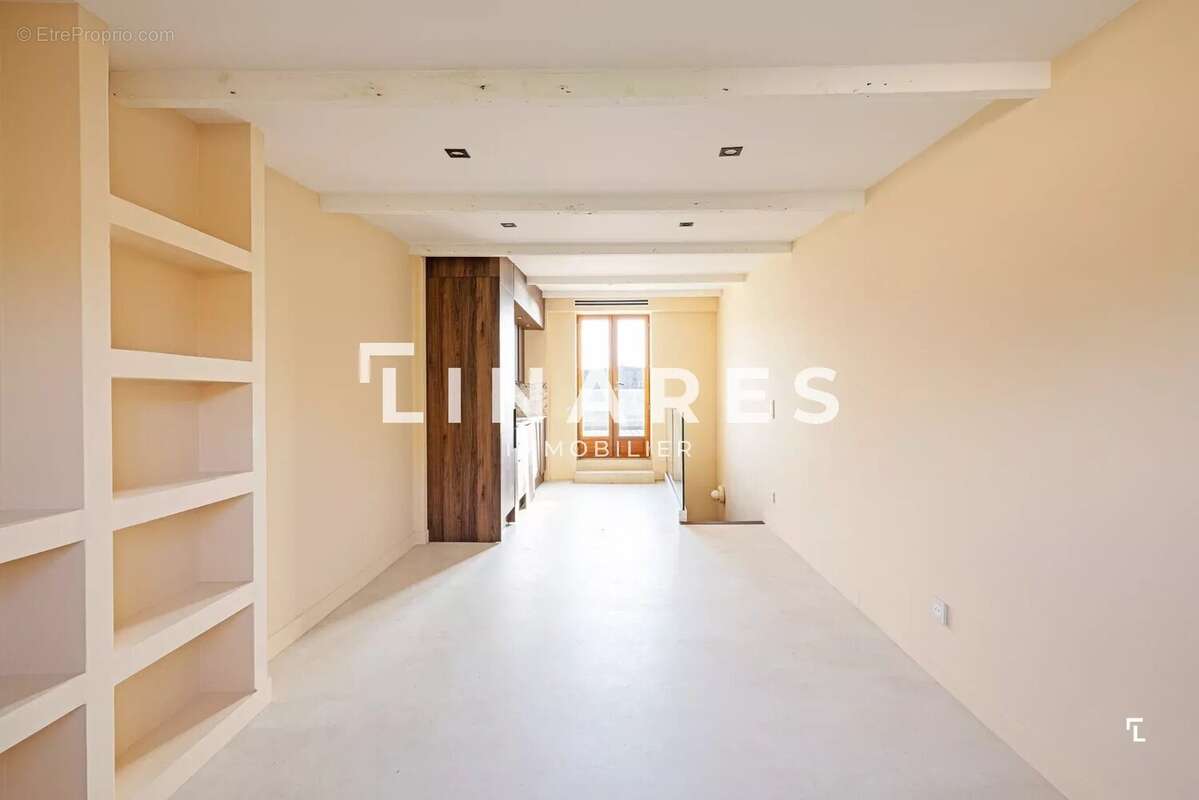 LE NID MARIN - Appartement T4 de 85m2 - Terrasse de 22m2 vue mer -13008 Les GOUDES - photo 4
