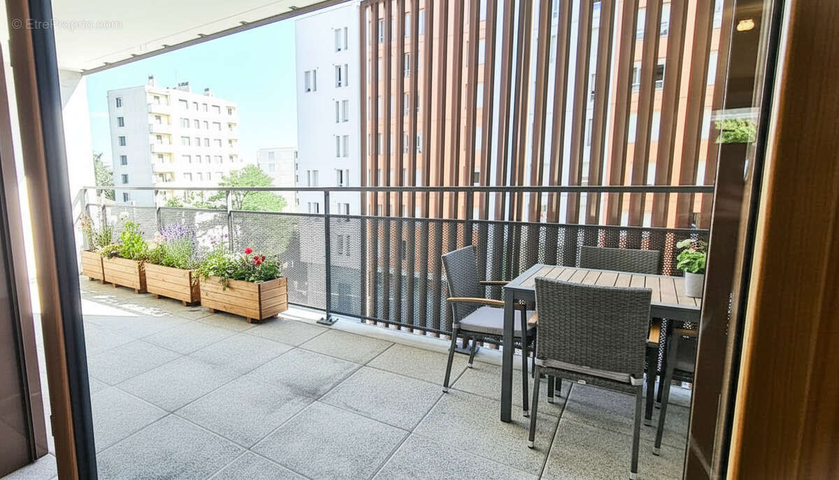Appartement à LYON-8E