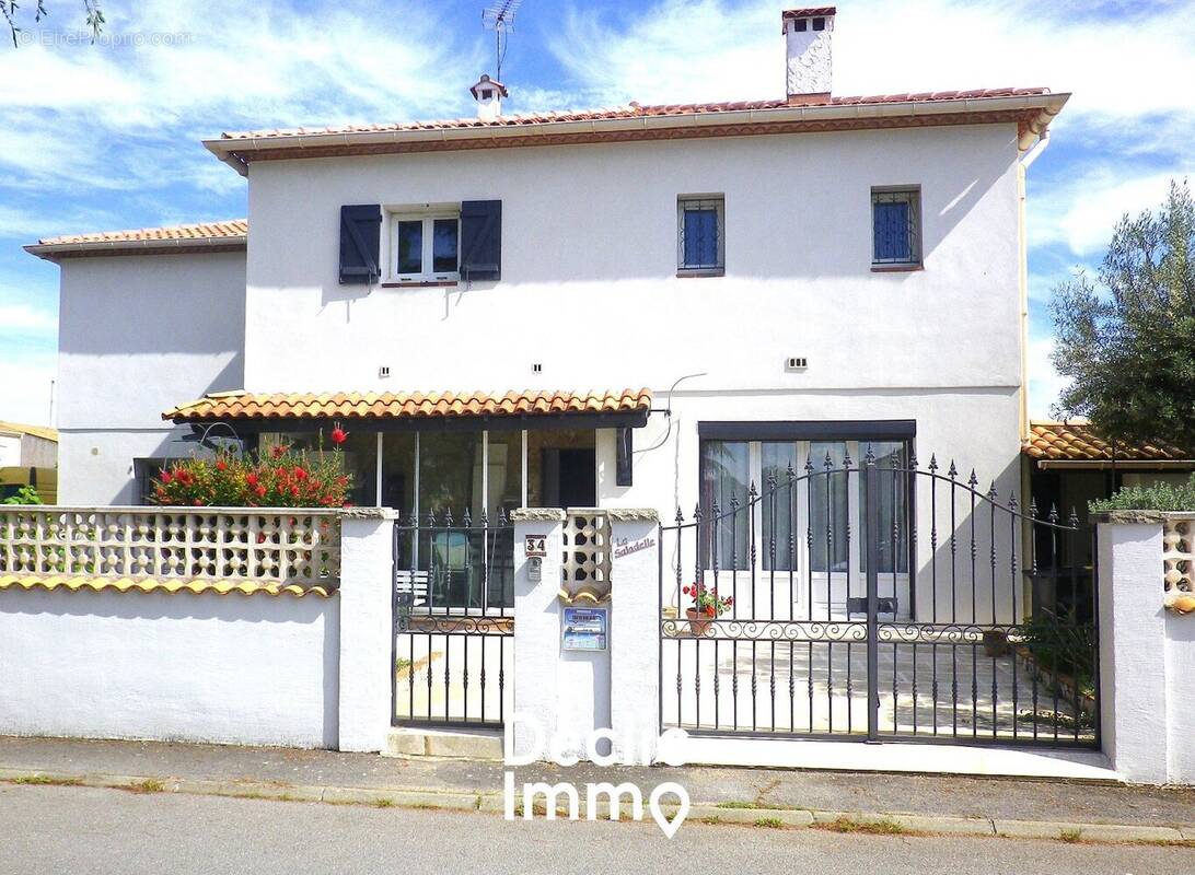 Maison à MAUGUIO