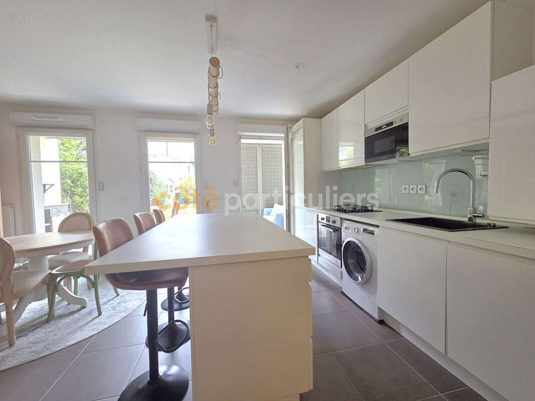 Appartement à MAREIL-MARLY