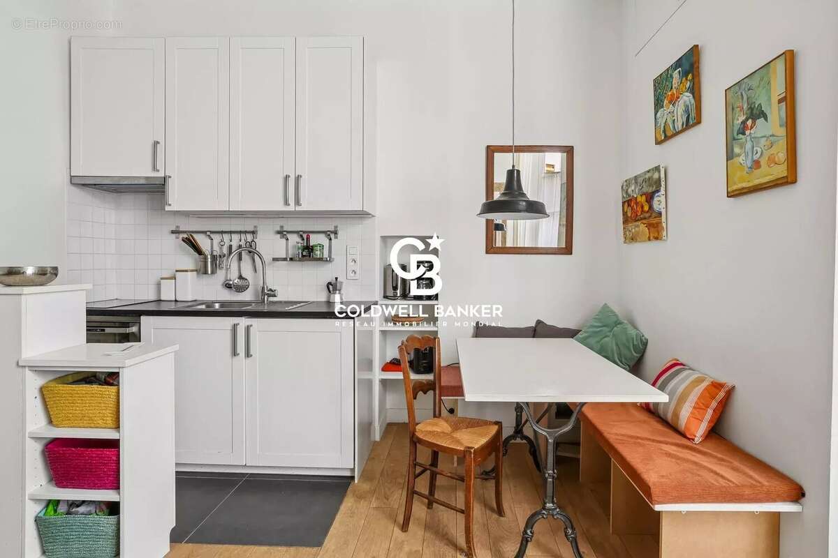 Appartement à PARIS-7E