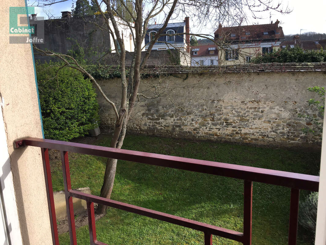 Appartement à FONTAINEBLEAU