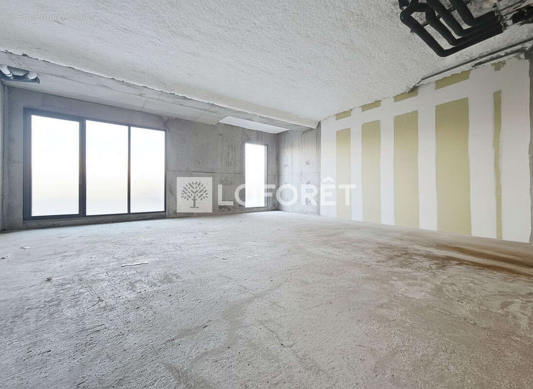 Local commercial ou professionnel 124 m² - AVRILLE - photo 3