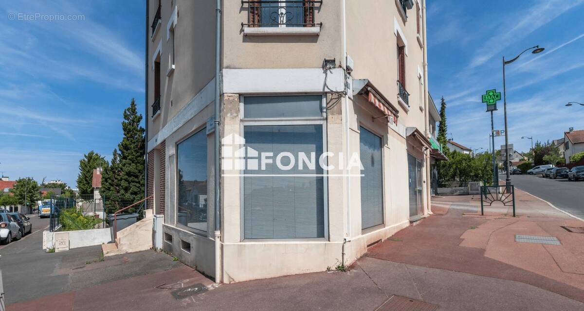 Commerce à RUEIL-MALMAISON