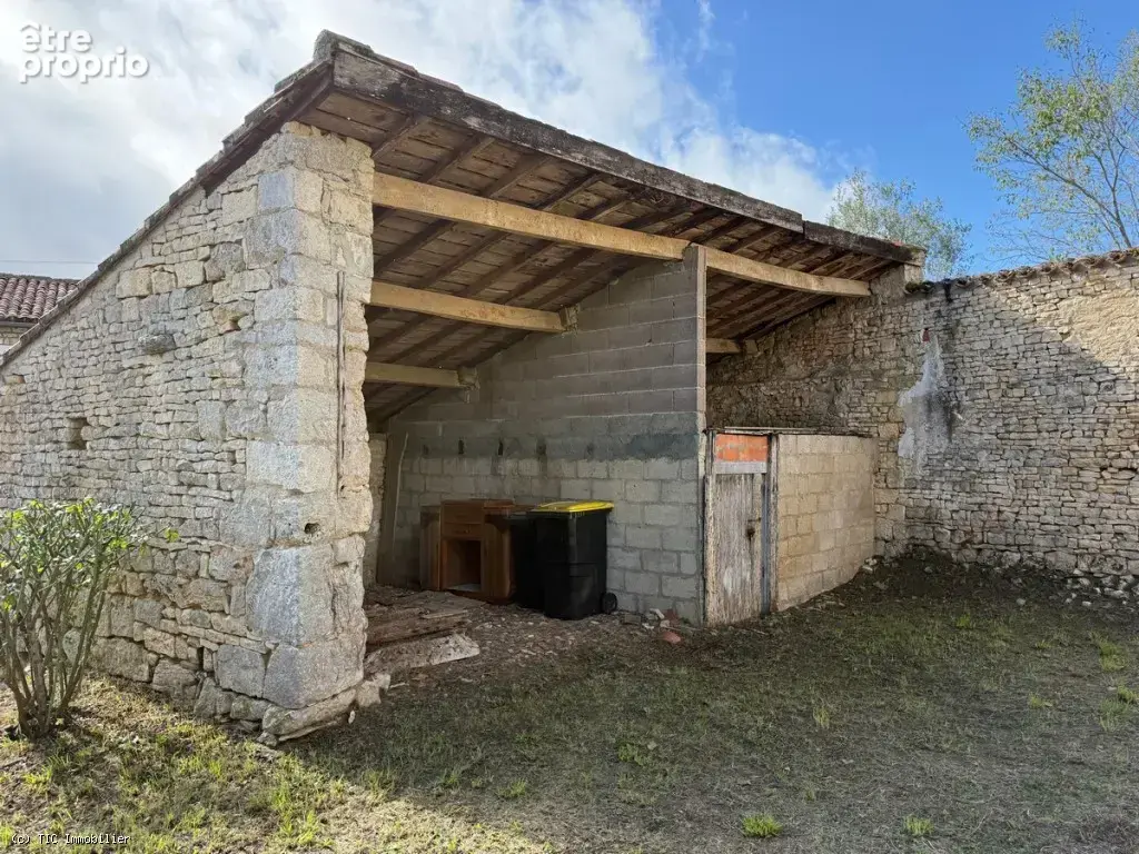 Deux Maisons A Rénover Avec Leur Grange et Un Beau Terrain - photo 35