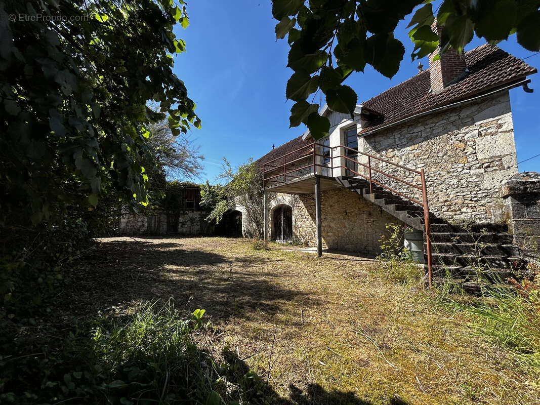Ensemble immobilier à fort potentiel - photo 10