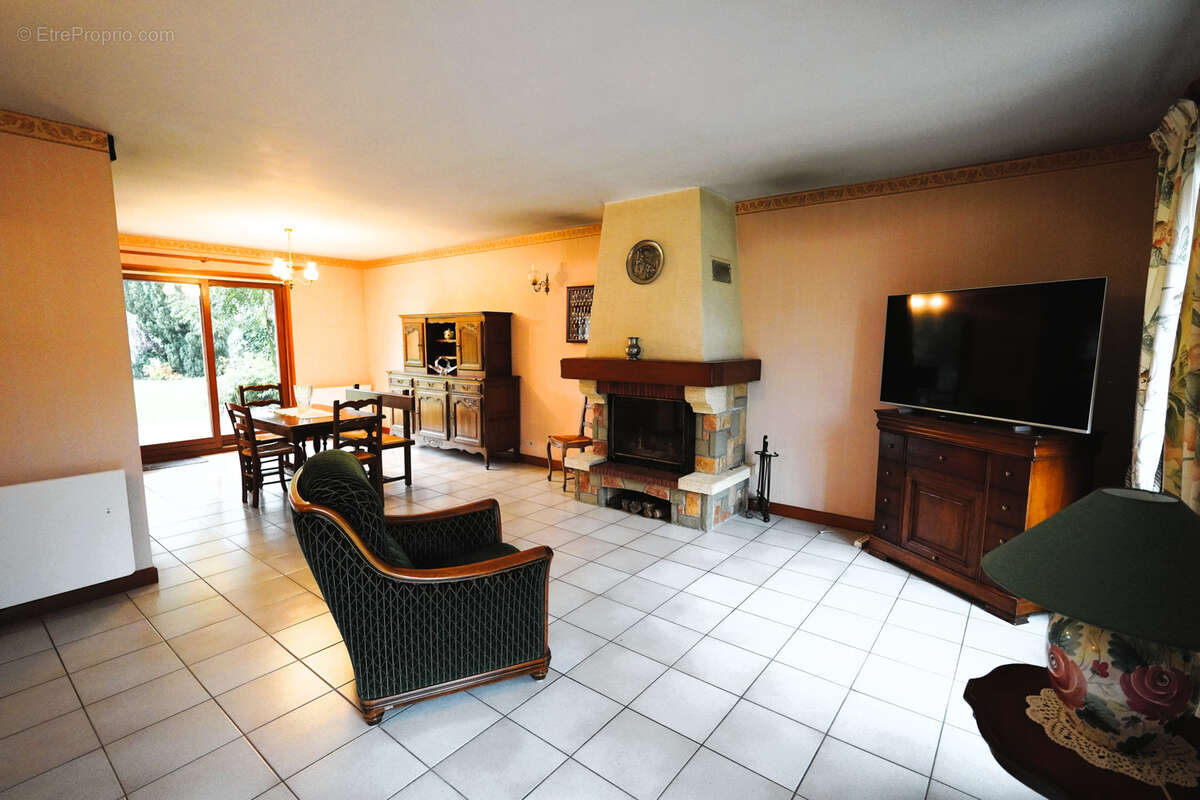 Maison à CHEROY