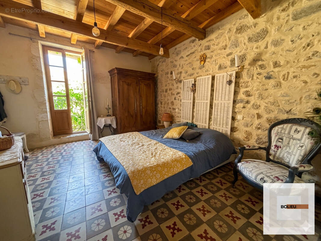 Maison à UZES