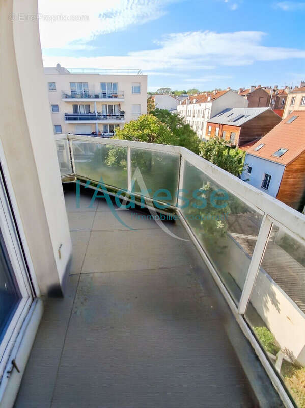 Appartement à SURESNES
