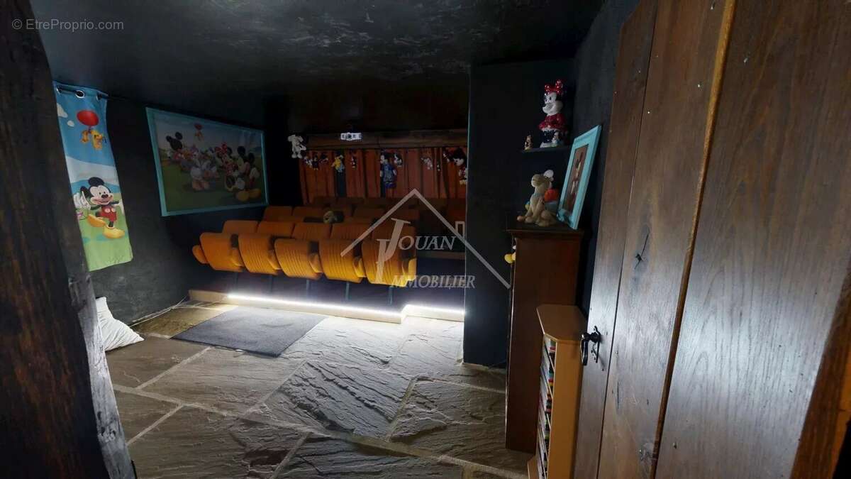 Maison à GOUTTIERES