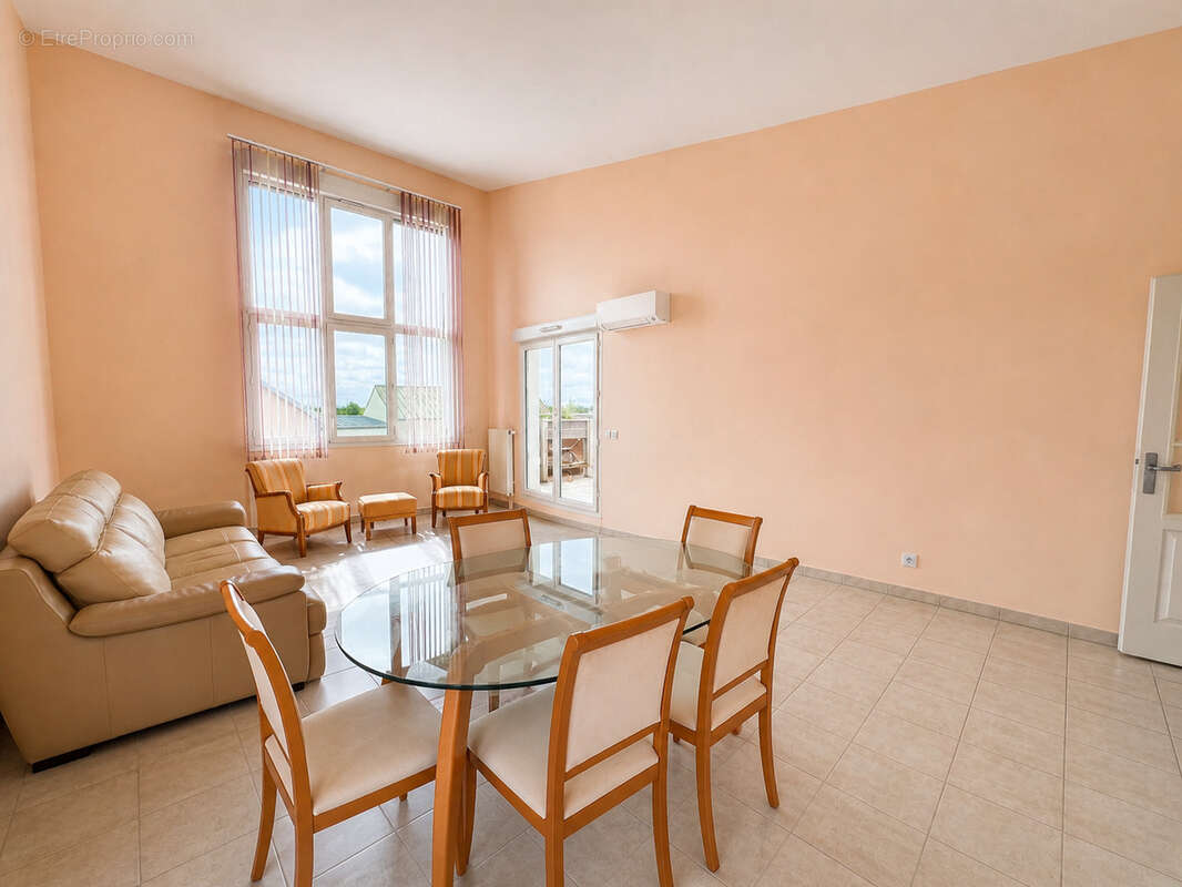 Appartement à OLIVET