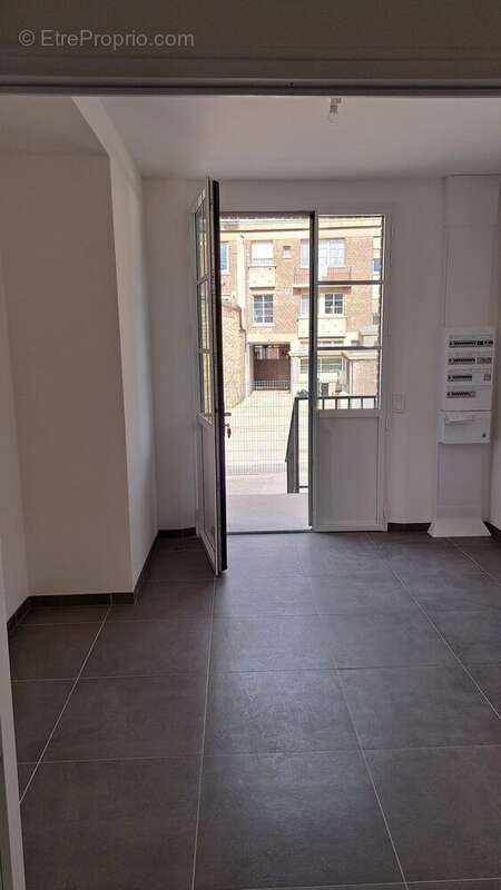 HALL D'ENTREE - Appartement à ABBEVILLE