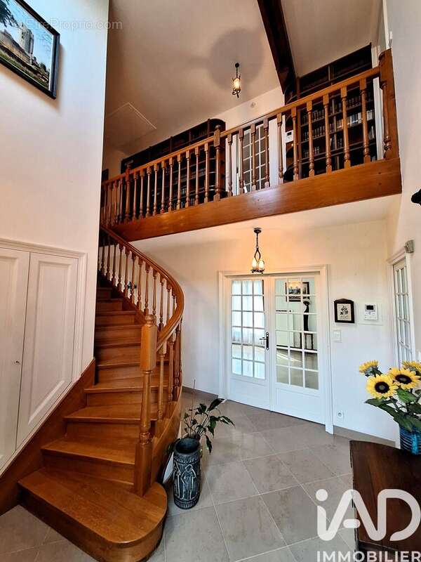 Photo 2 - Maison à MONTLHERY