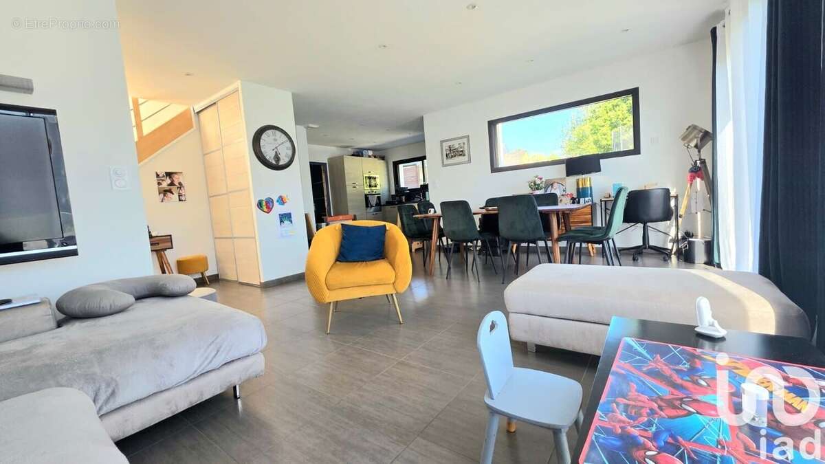 Photo 3 - Maison à PLEUGRIFFET