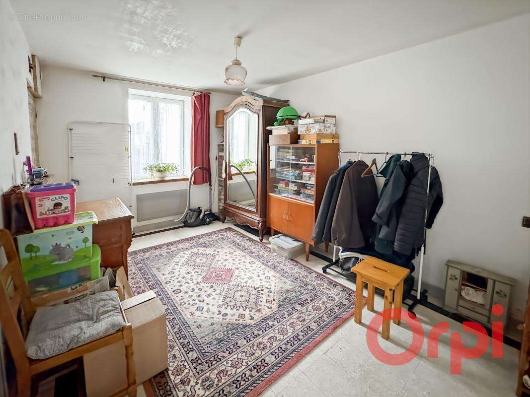 Maison à CHARENTON-DU-CHER