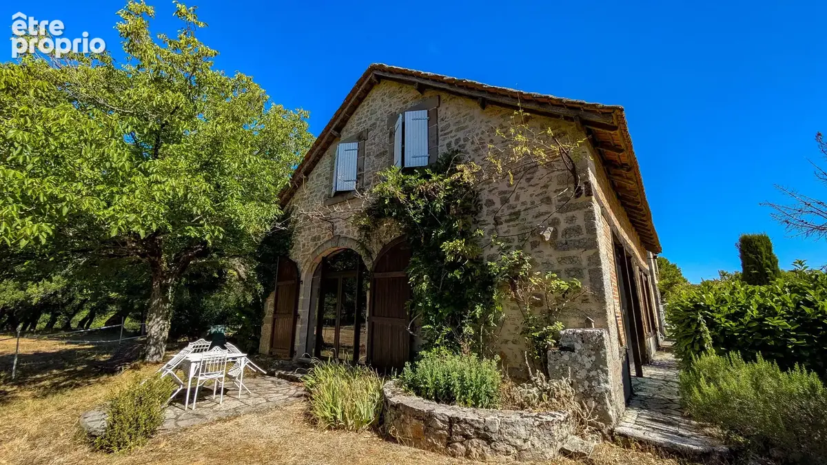 Maison en pierre à vendre près de Livernon, avec piscine, court de tennis et annexe pour invités - photo 8