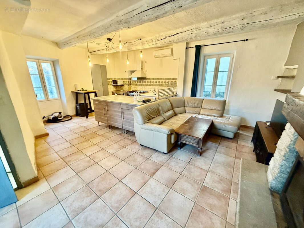 Maison à MALAUCENE