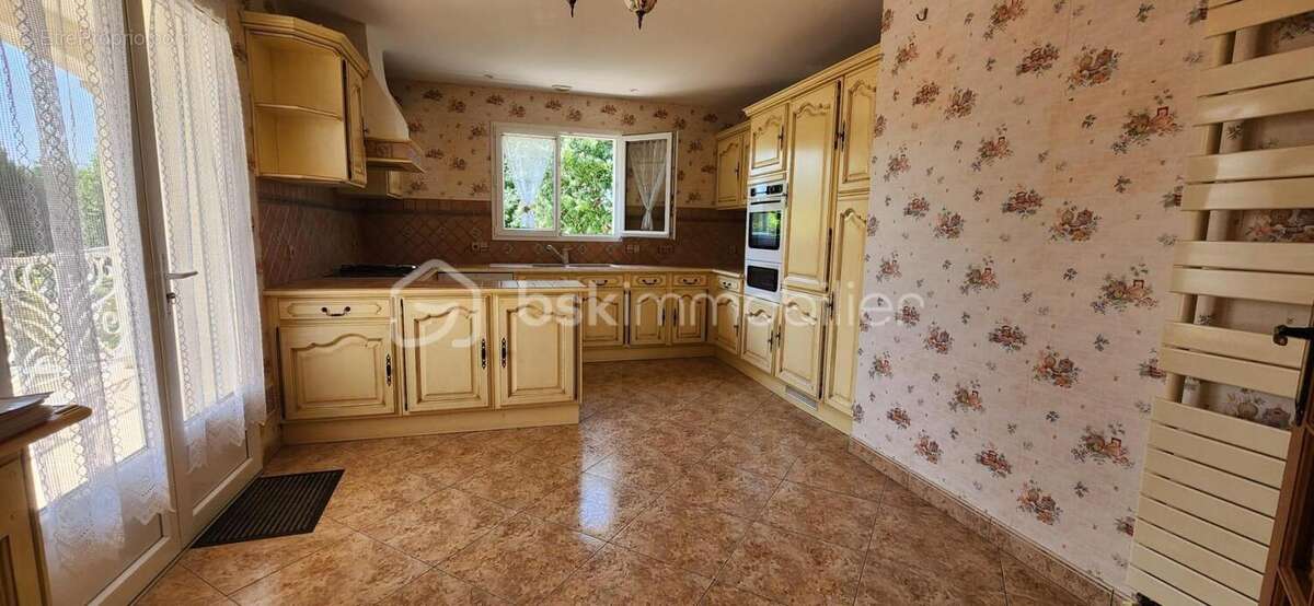 Maison 5 pieces 149 m2, sous-sol de 125 m2 sur terrain de 1300 m2 - photo 3