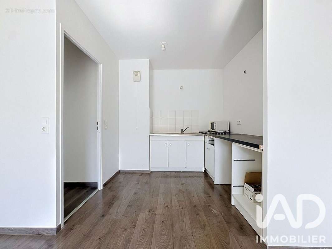 Photo 4 - Appartement à BUSSY-SAINT-GEORGES