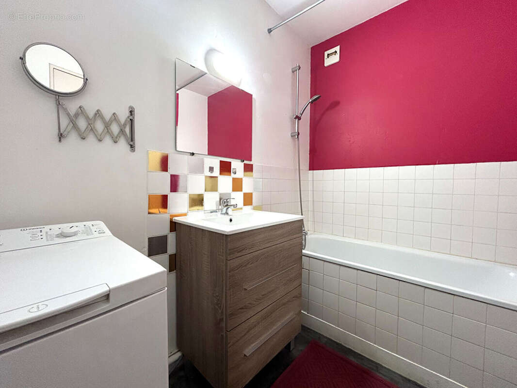 Appartement T3 avec balcon - Saint-Priest-en-Jarez - photo 5