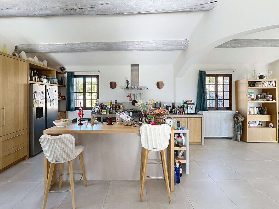 Maison à CABRIERES-D&#039;AIGUES