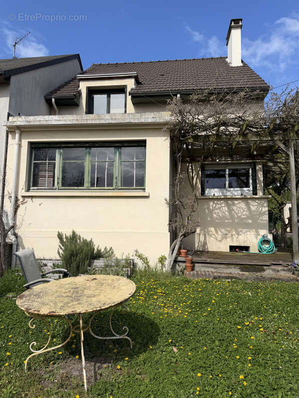 Maison à BOUGIVAL