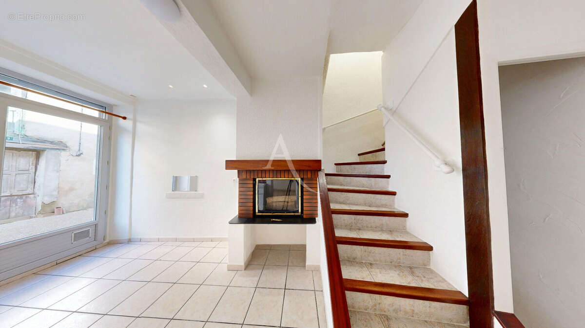 Maison à SAINTE-EULALIE