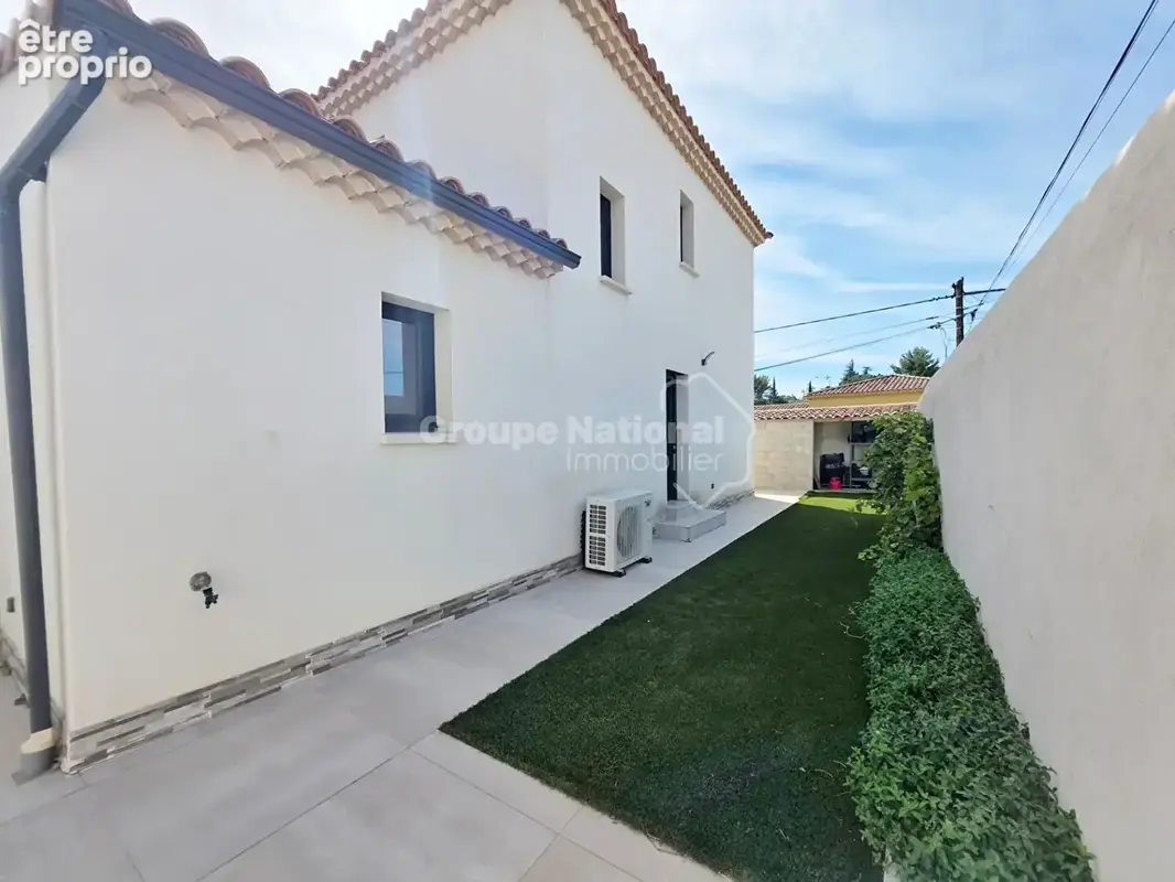 Maison 5 pièces de 142 m² avec piscine, garage et accès au canal ? Saint-Chamas (13250) - photo 17