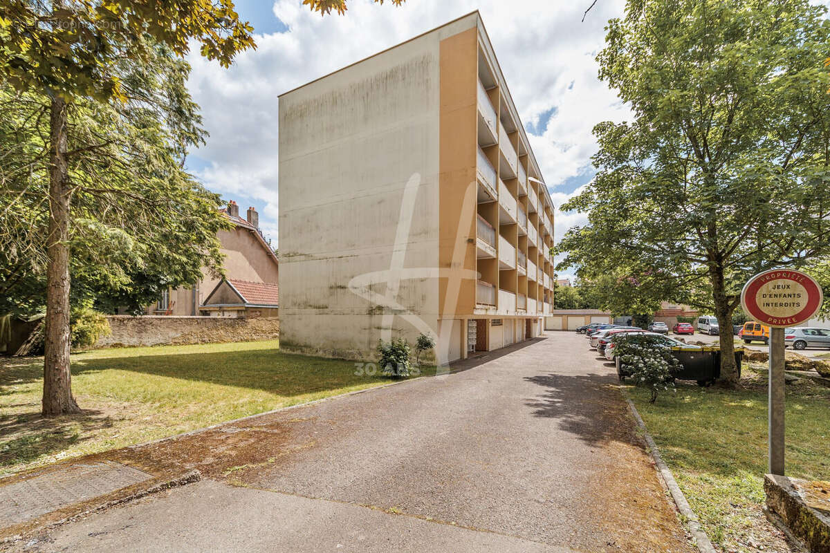 Appartement à LONGEVILLE-LES-METZ