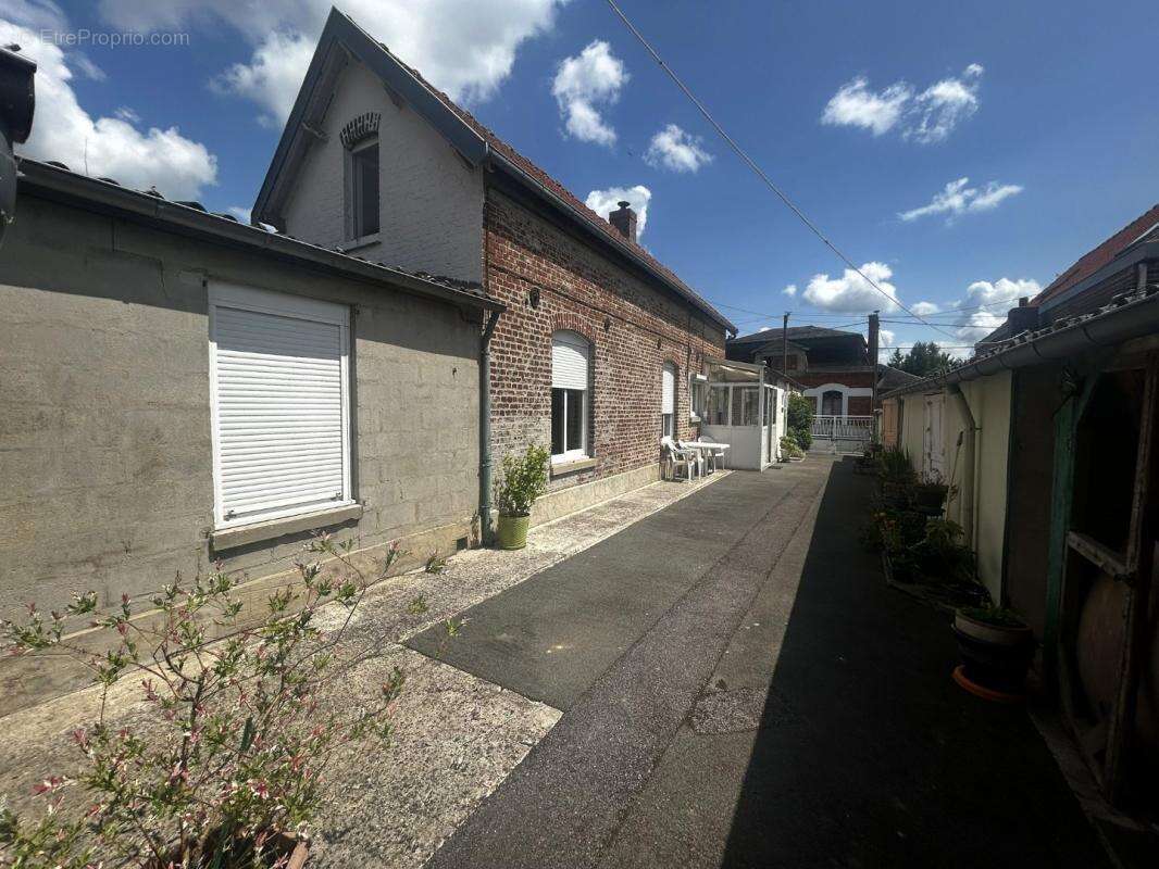 Maison 89 m² à Havrincourt  - photo 10