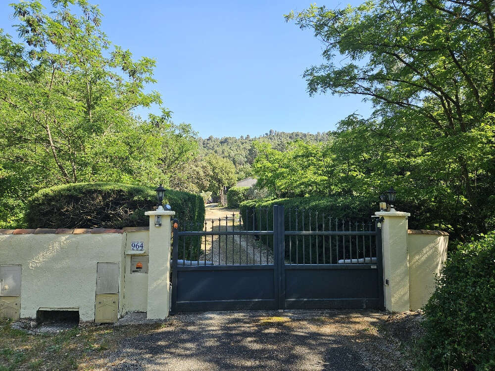 Maison à MORNAS