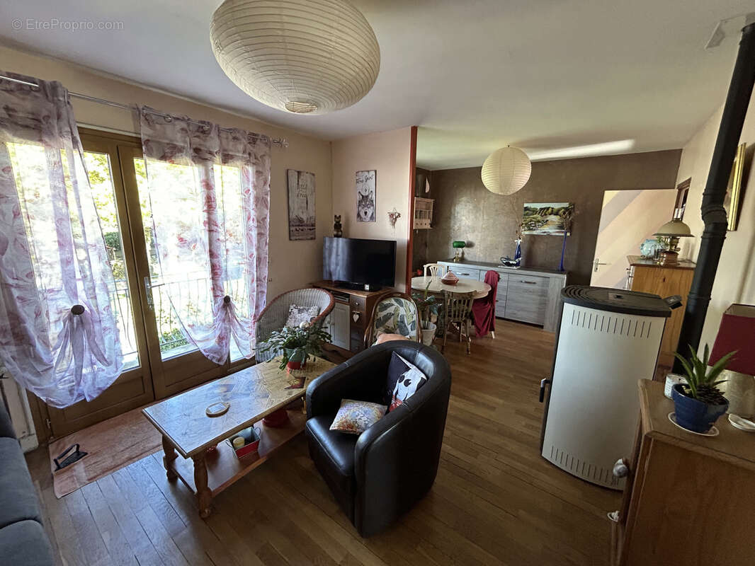 Maison à PUY-GUILLAUME