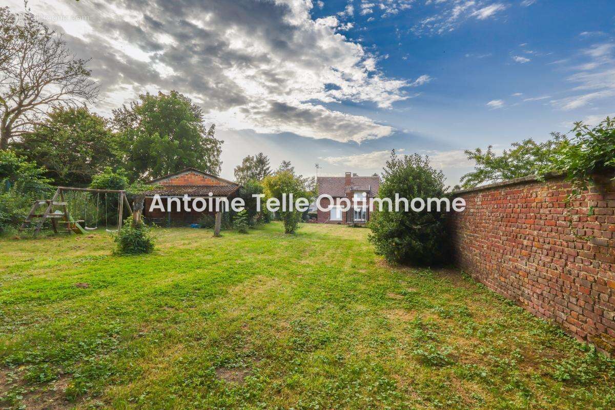 Proche Le Cateau 59360 - Maison individuelle avec nombreuses dépendances & jardin sur 1700m² - photo 13