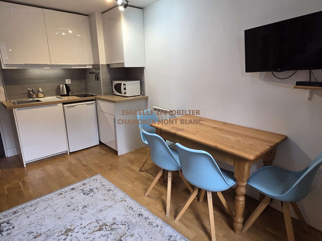 Salle à manger /Vente appartement Chamonix - Appartement à CHAMONIX-MONT-BLANC