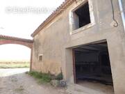 Photo 1 - Parking à LA REDORTE