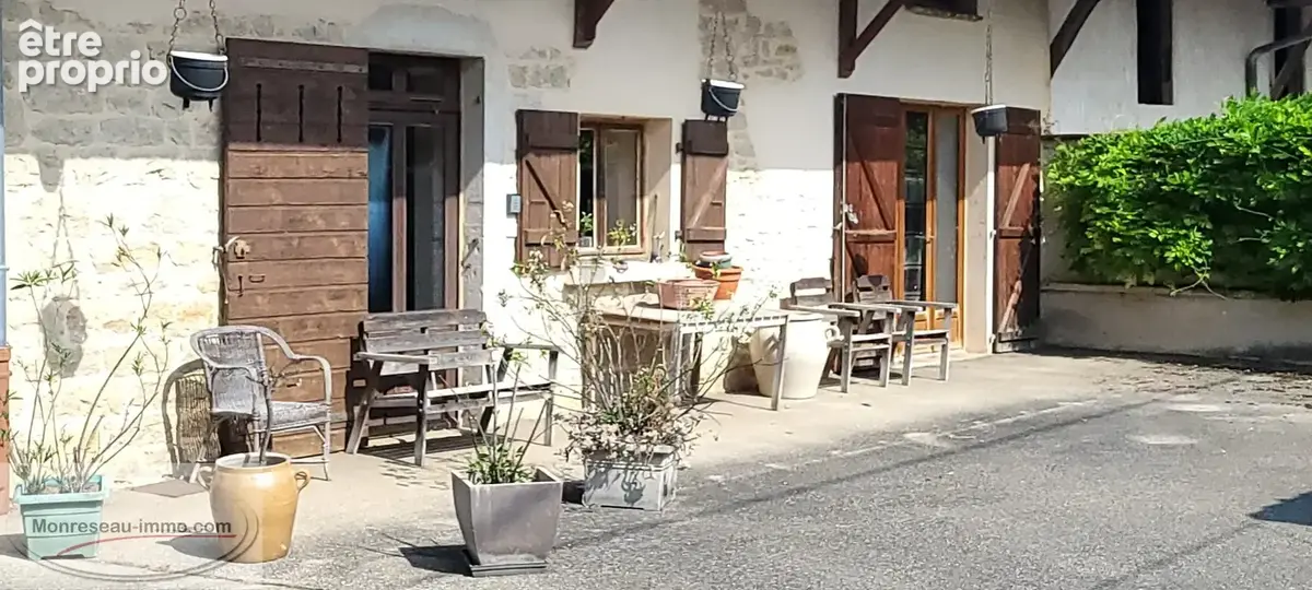 Ferme bressane rénovée avec goût au pied du Revermont - photo 2