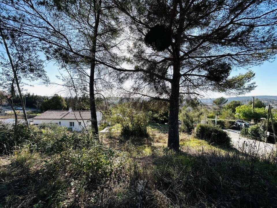 Terrain à DRAGUIGNAN