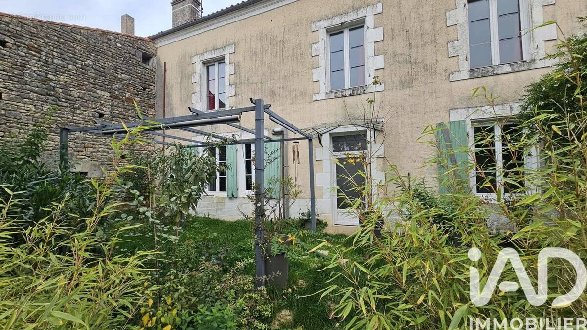 Photo 1 - Maison à CHARME