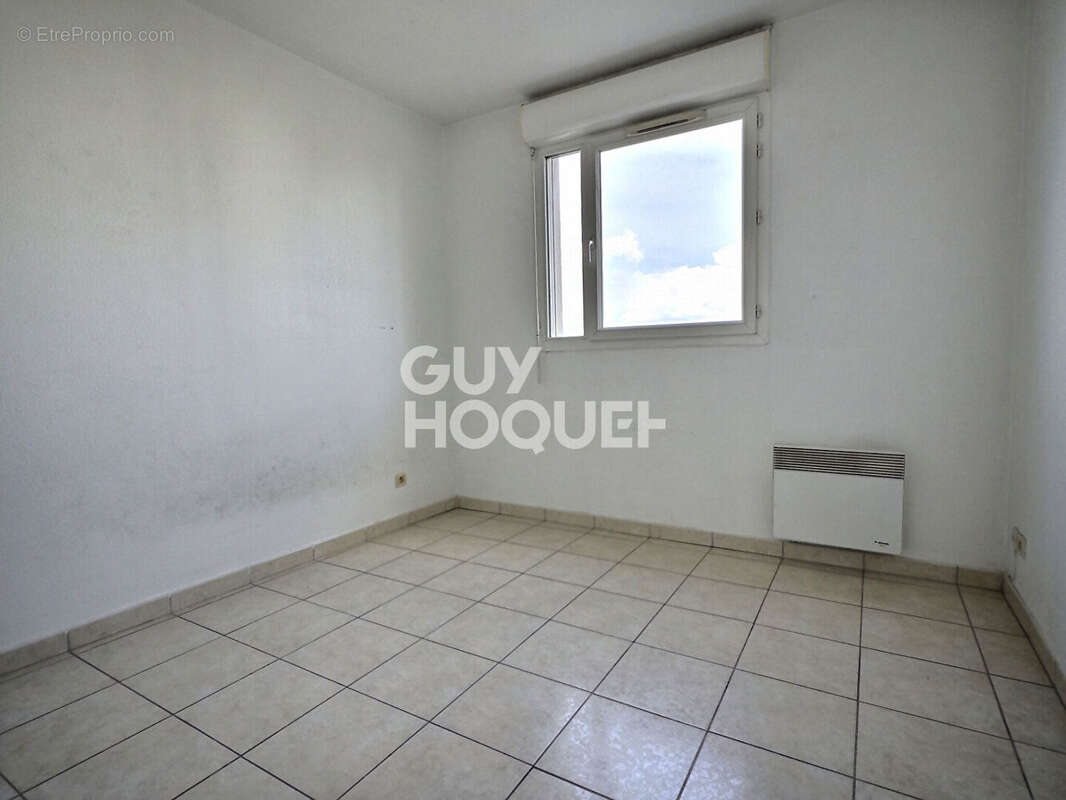 Appartement à MARSEILLE-1E