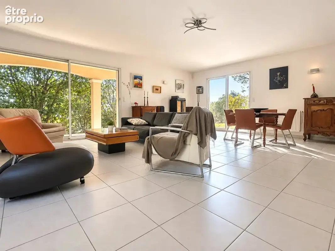 Maison T6 206 m2 - garage jardin - photo 9