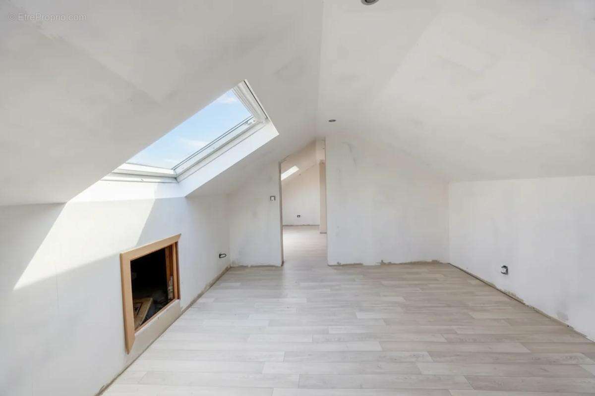 Appartement à CHELLES