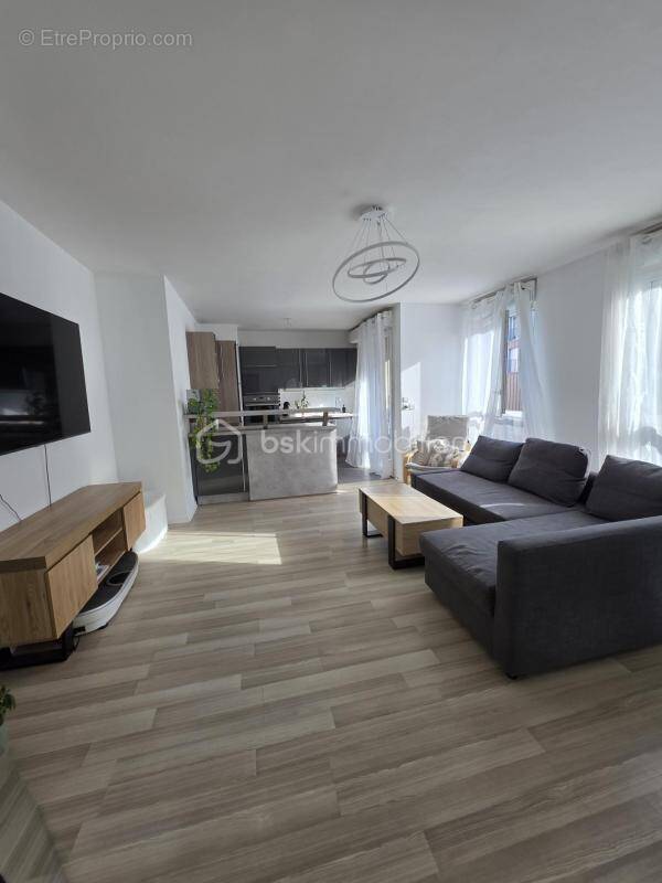 Appartement à MANTES-LA-JOLIE