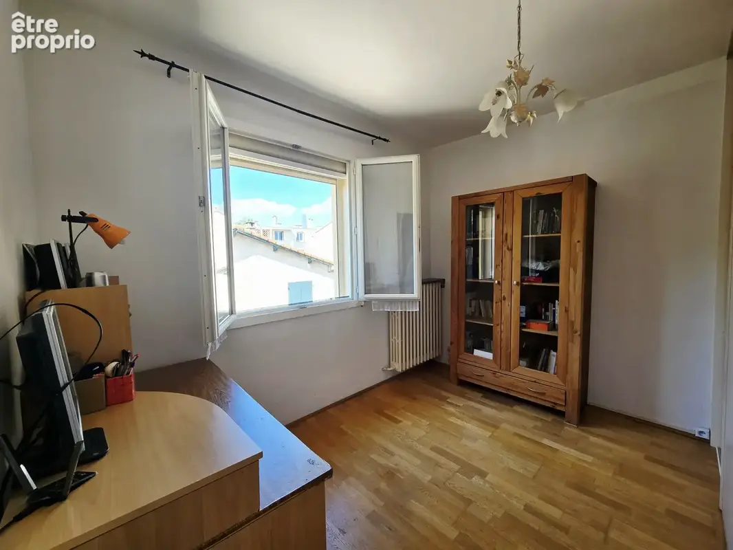 Le pontet   maison 102 m2   3 chambres   garage 26 m2   forage   climatisation - photo 13