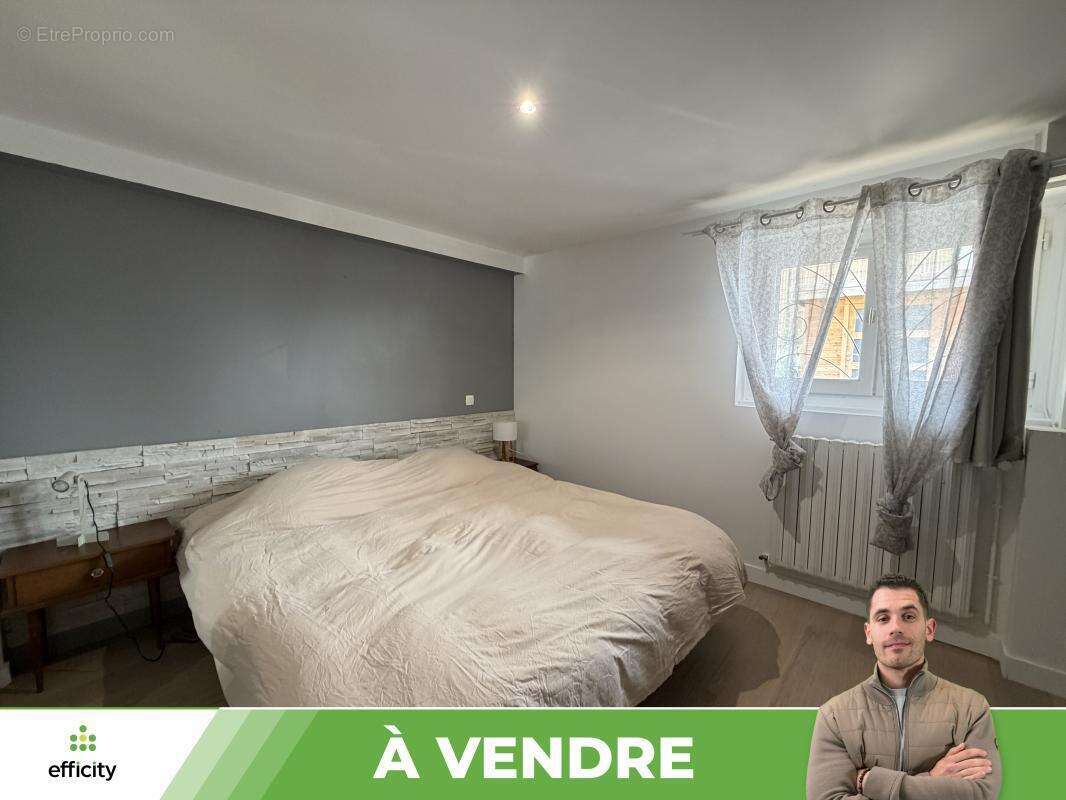 Maison 169 m² à Migne-Auxances  - photo 11