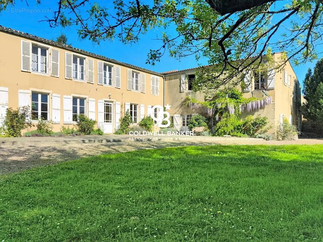 Maison à TALMONT-SAINT-HILAIRE