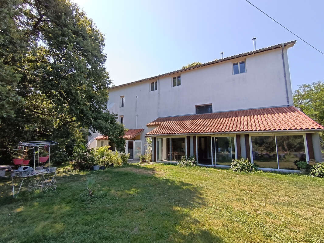 Maison à CASTELSARRASIN